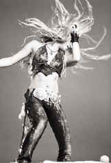 Shakira, shake, shake, señora, shake it all the time !