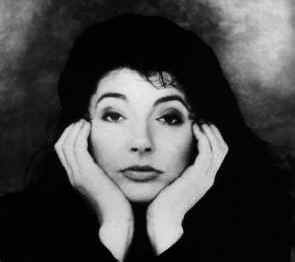 kate-bush5.jpg (24039 octets)