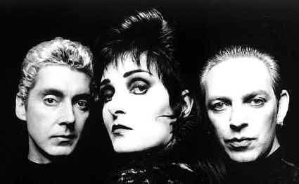 siouxsie8.jpg (38075 octets)